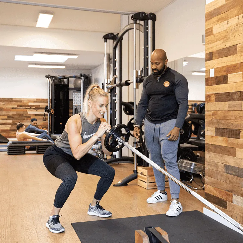 David Billy The Best Personal Trainer in Amsterdam Female personal trainer coaching